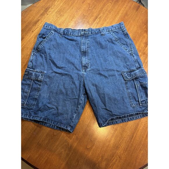 Wrangler Men’s Cargo Denim Shorts Blue Jeans Size 40 Utility Pockets - Picture 1 of 6